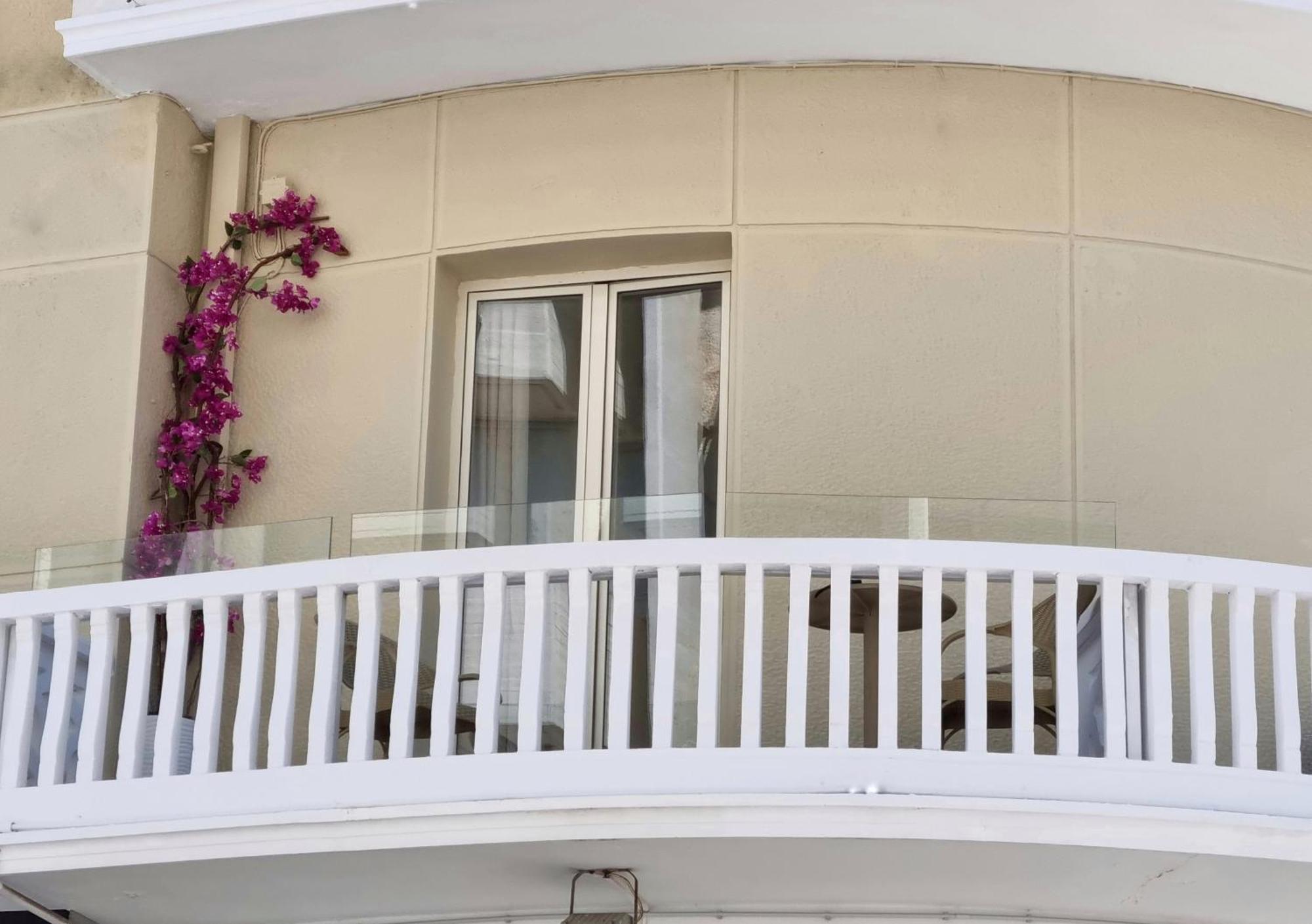 Golden City Center Suites Rhodes City Exterior foto