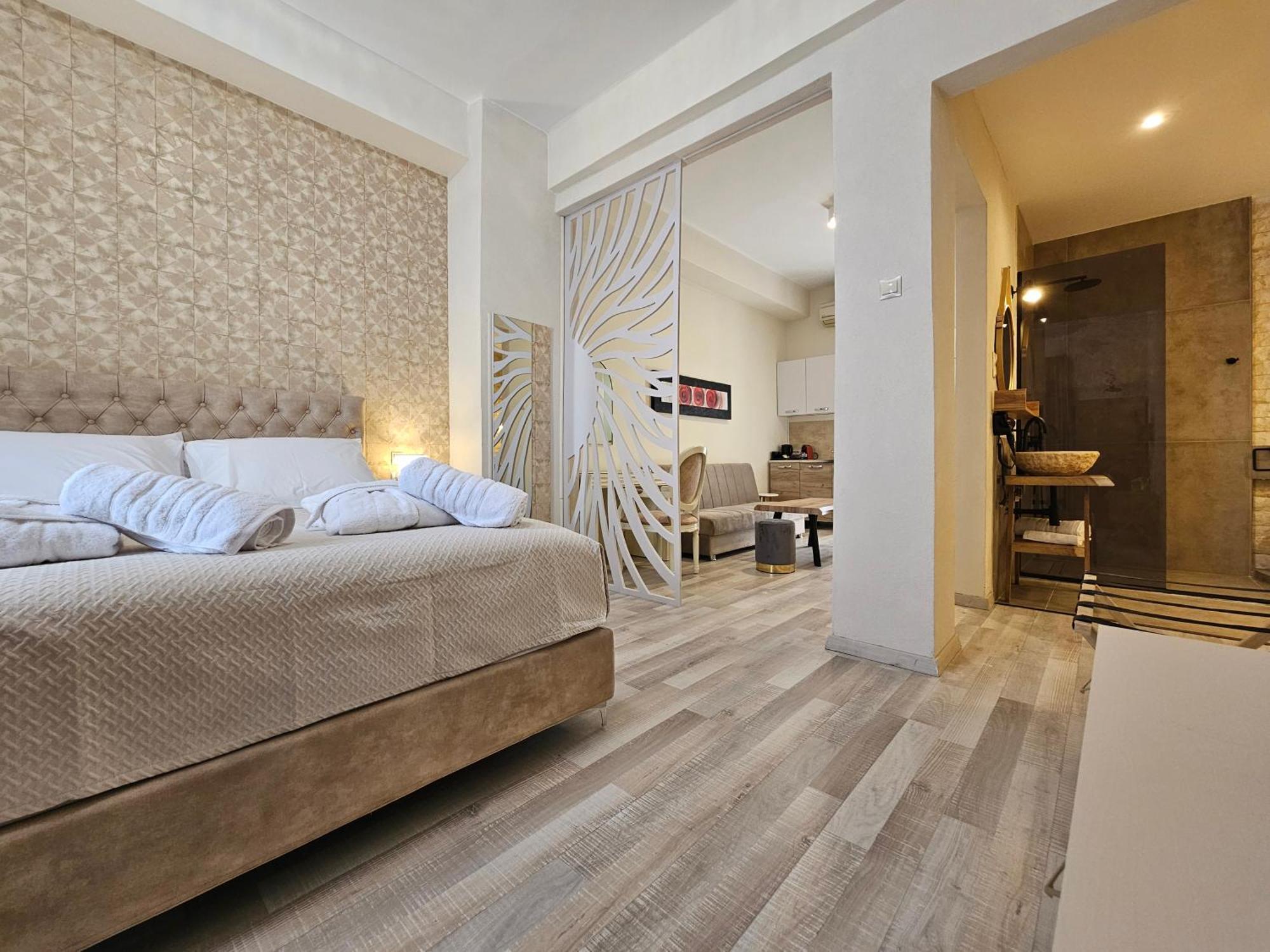 Golden City Center Suites Rhodes City Exterior foto